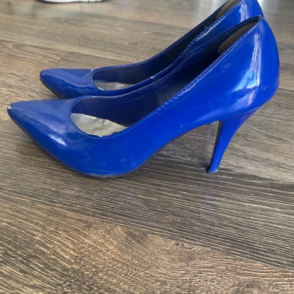 Blue Heels - Picture 2 of 4